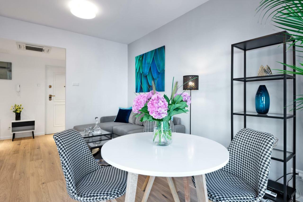 Kopernika8 Miro Apartment With Balcony And Ac Cracovia Exterior foto