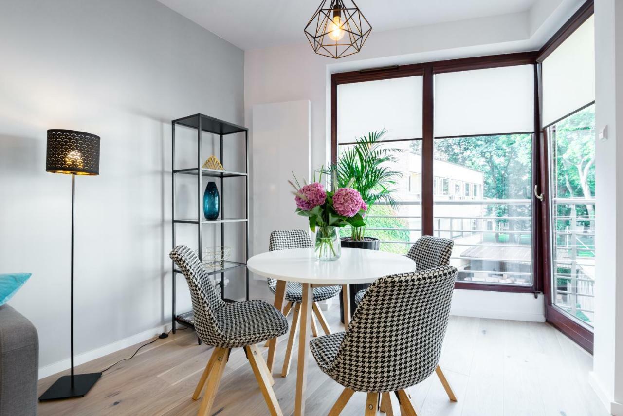 Kopernika8 Miro Apartment With Balcony And Ac Cracovia Exterior foto